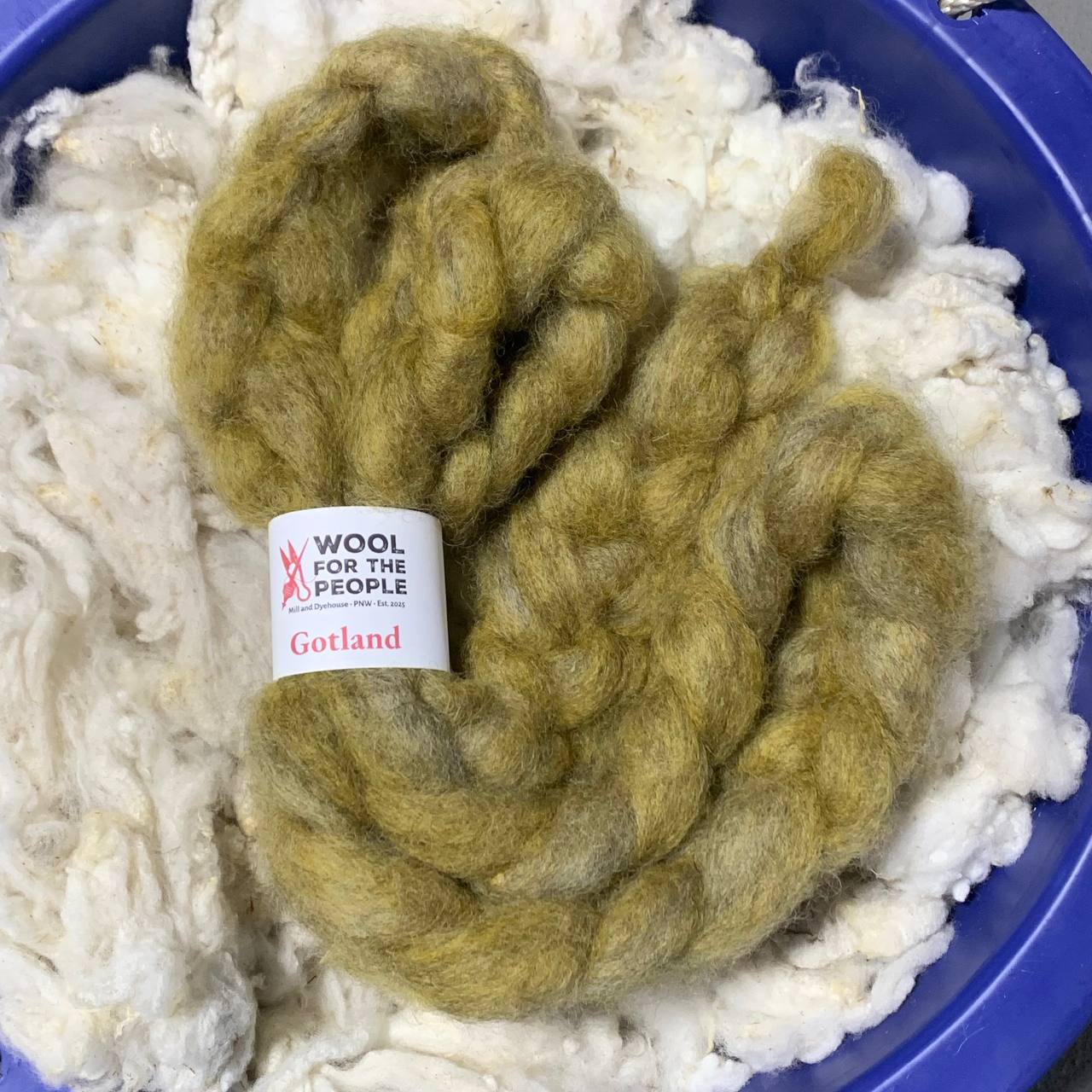 Mill Drawn Roving: Gotland Heather