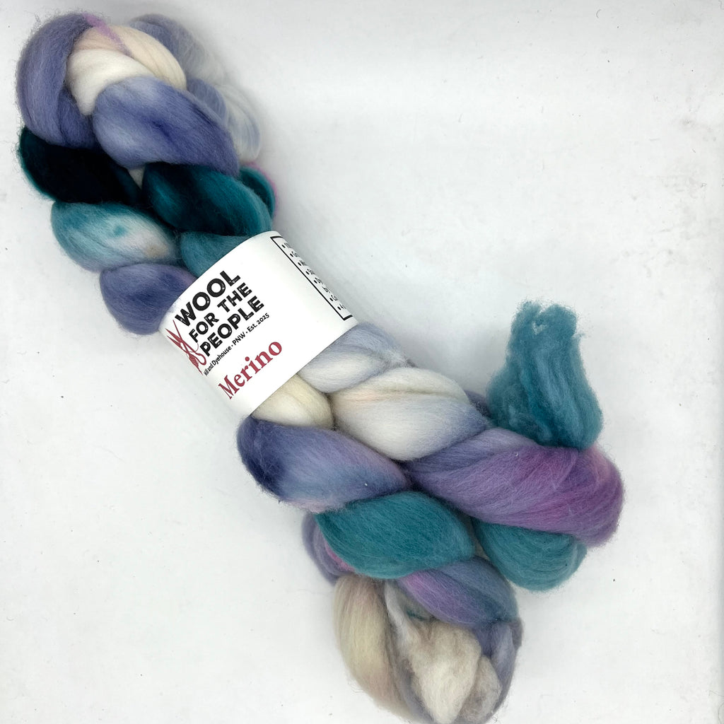 Merino: Hand Dyed Combed Top